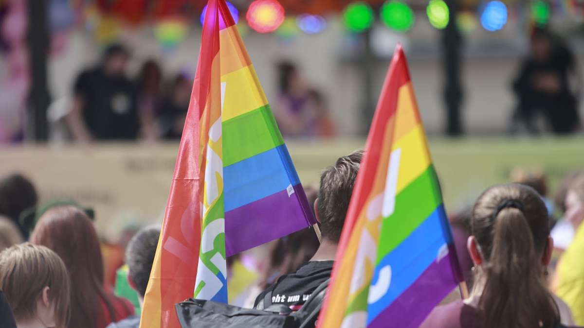 Forderungen: Zahl registrierter queerfeindlicher Straftaten verdoppelt