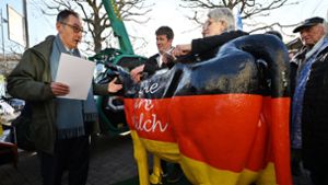 Bauern in Erfurt: Friedliche Drohkulisse für Özdemir
