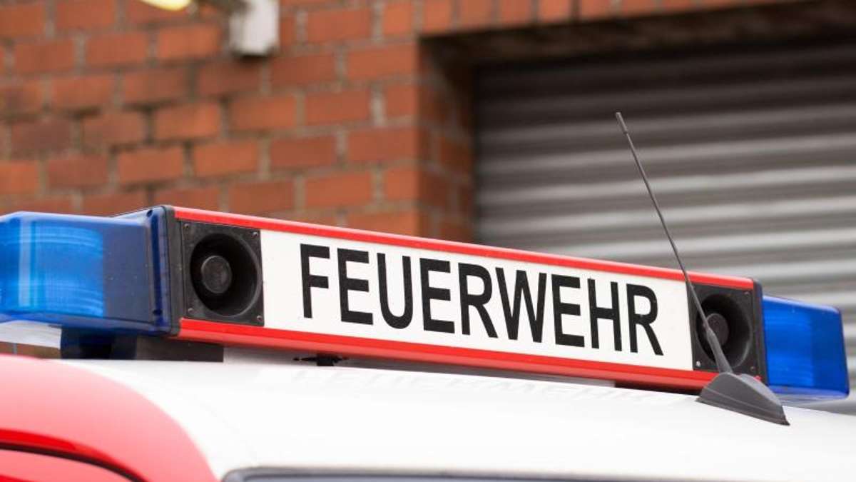 Thüringen: 33-jähriger Zeuge löscht brennendes Fahrzeug mit Cola