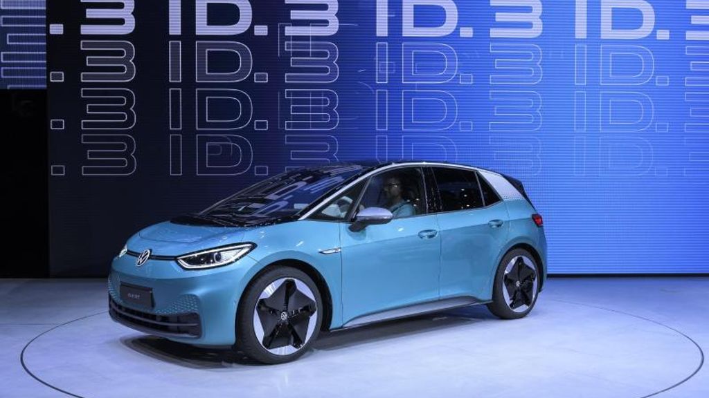 Vor Start der Automesse IAA: VW präsentiert Elektrowagen ID.3