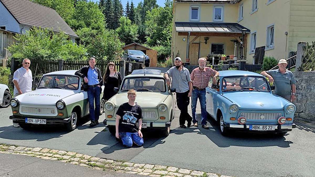 Liebhaber alter DDR-Autos: Trabi-Treffen bei Julian