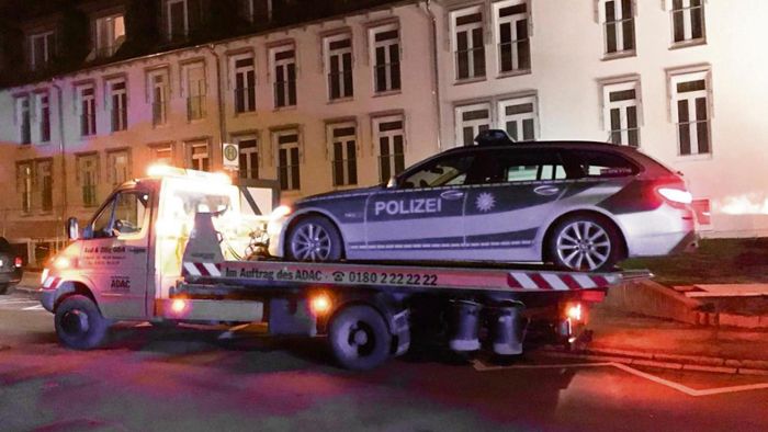 Kulmbach: Filmreife Verfolgungsjagd: 23-Jähriger klaut auch noch Streifenwagen