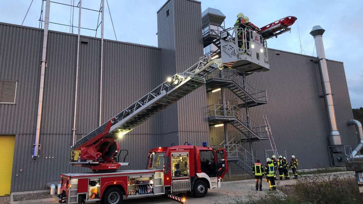 Wartburgkreis: Feuerwehrleute üben den Ernstfall