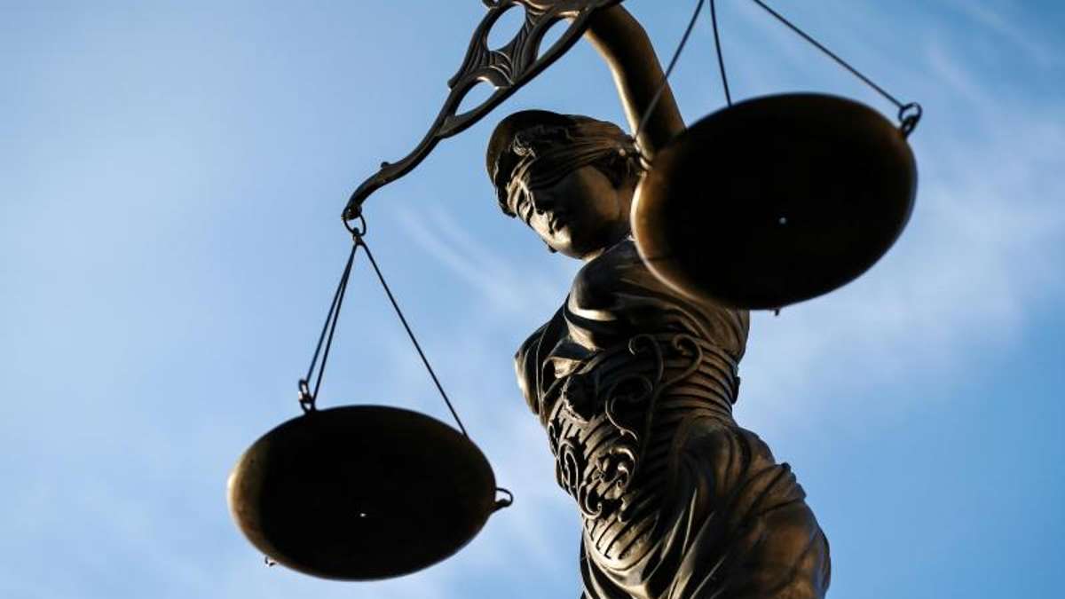 Erfurt: Landgericht urteilt: Betrüger muss drei Jahre ins Gefängnis