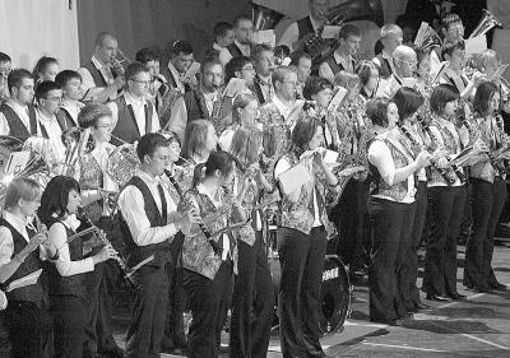 Die große Orchesterparade ist ein Markenzeichen des karnevalistischen Frühschoppens des SCC, der am Sonntag nach einer Pause wieder im CCS über die Bühne geht. Foto: Archiv/frankphoto.de Foto:  