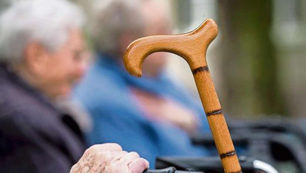 Thüringen: Streit im Pflegeheim: 96-Jähriger geht mit Stock auf Mitbewohner los