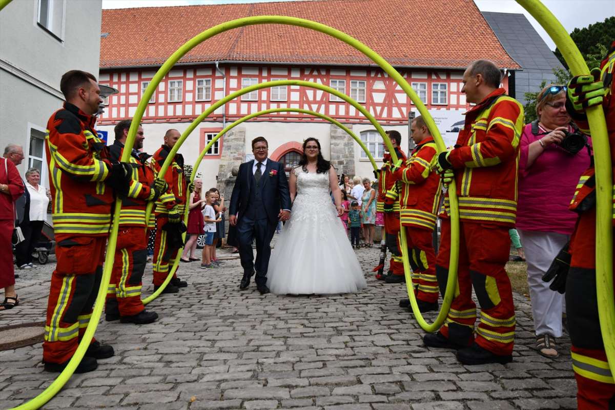 Hochzeit unterm Schlauchbogen in Eisfeld