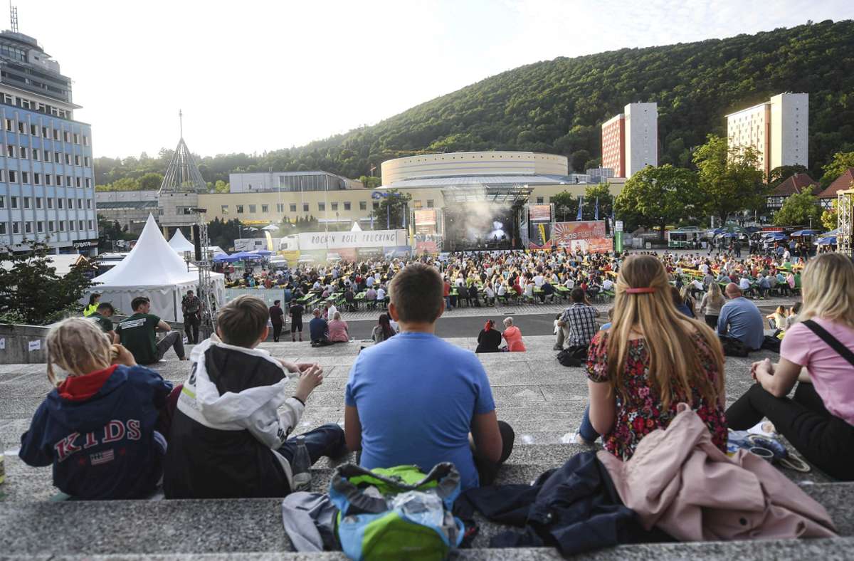 Das SOS-Festival von „Freies Wort“ soll auch in diesem Jahr wieder viele Gäste auf den Platz der deutschen Einheit locken. Foto: /Bastian Frank