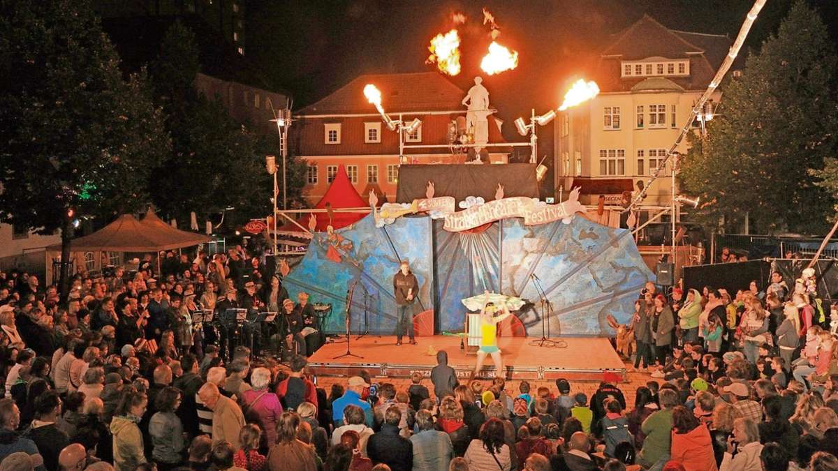 Suhl: Siebtes Straßentheaterfestival setzt auf den Zauber des Anfangs