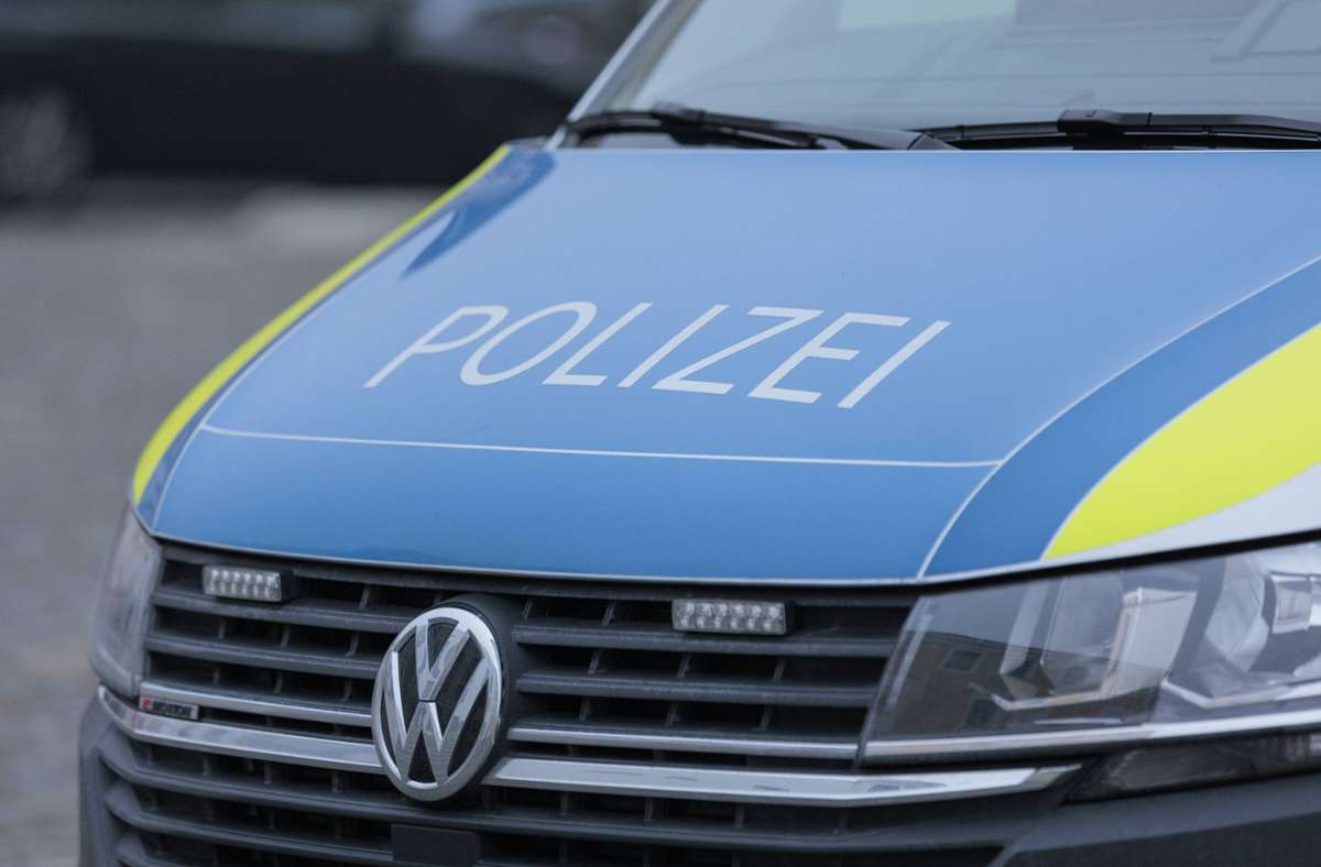 Die Polizei zog den Mann bei Sankt Ingbert aus dem Verkehr (Symolbild). Foto: imago images/Dominik Kindermann