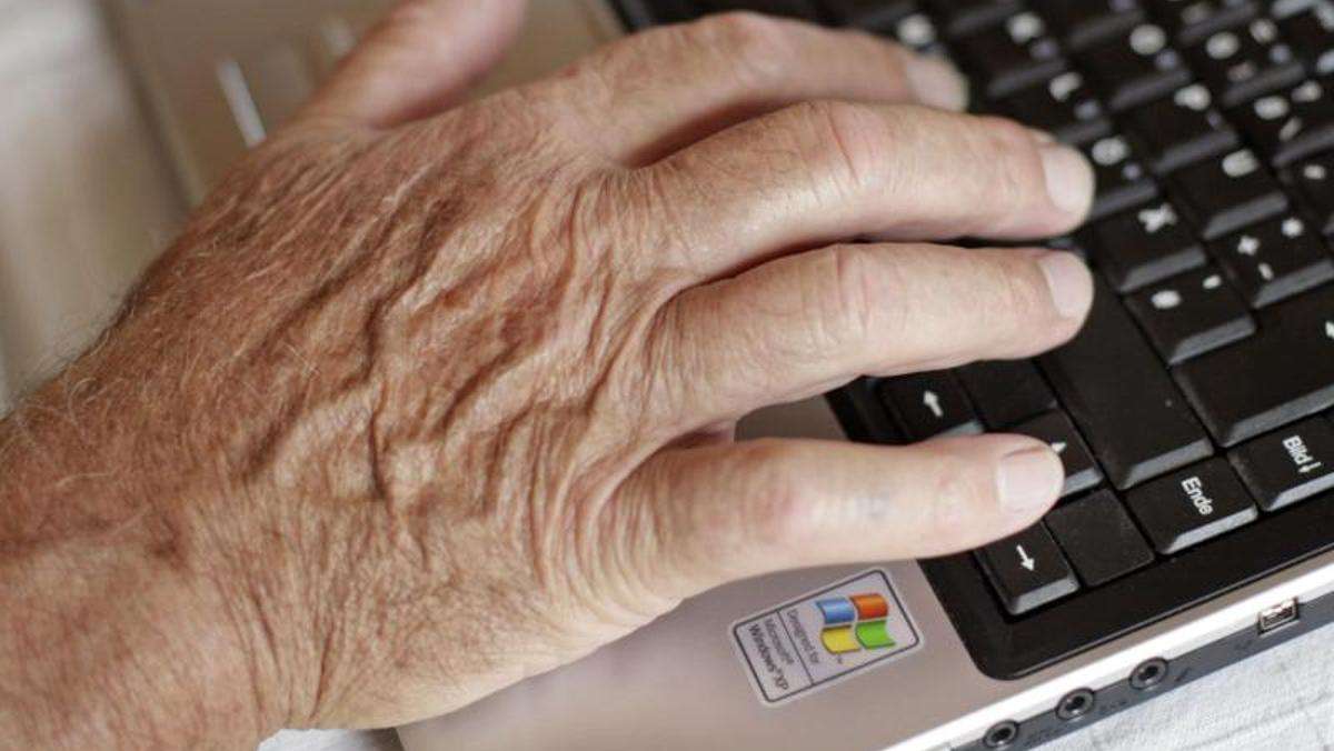 Thüringen: Fit im Internet: 88-Jährige geht Betrügern nicht auf den Leim