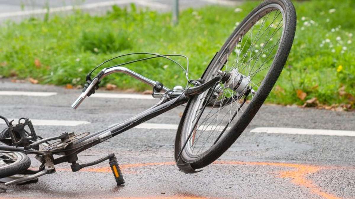 Unfall in Dorndorf: Neunjähriger gegen Motorrad geprallt und schwer verletzt