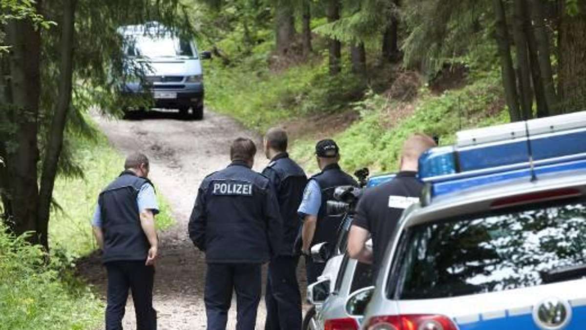 Zella-Mehlis: Schock in Zella-Mehlis: Siebenjährige liegt tot im Wald