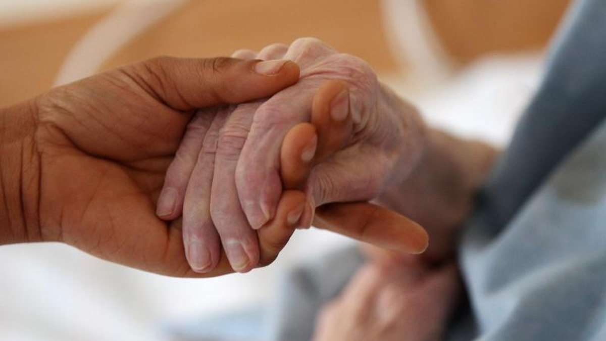 Wirtschaft: Notstand in der Altenpflege in Thüringen sehr groß
