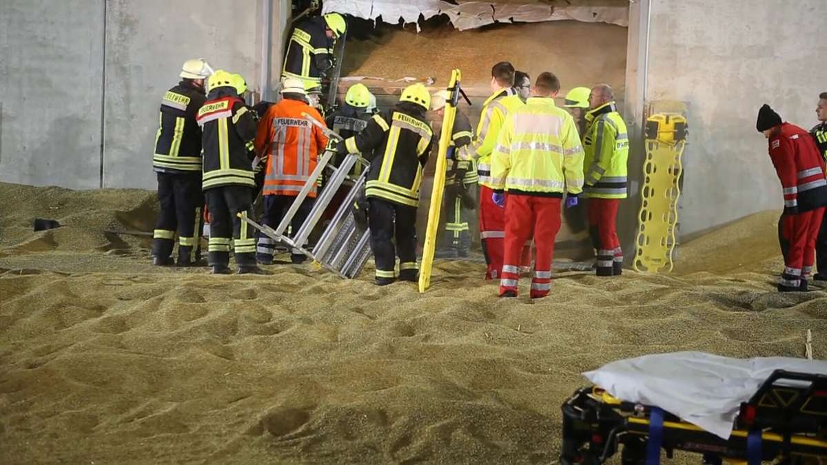 Thüringen: Tödlicher Arbeitsunfall: 54-Jähriger aus Thüringen stirbt bei Sturz in Silo
