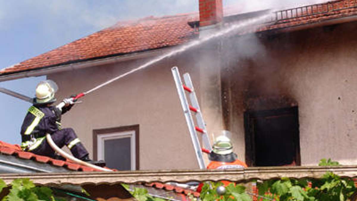 Meiningen: Brand war im Obergeschoss ausgebrochen