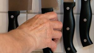 31-Jähriger bedroht Sanitäter mit Küchenmesser