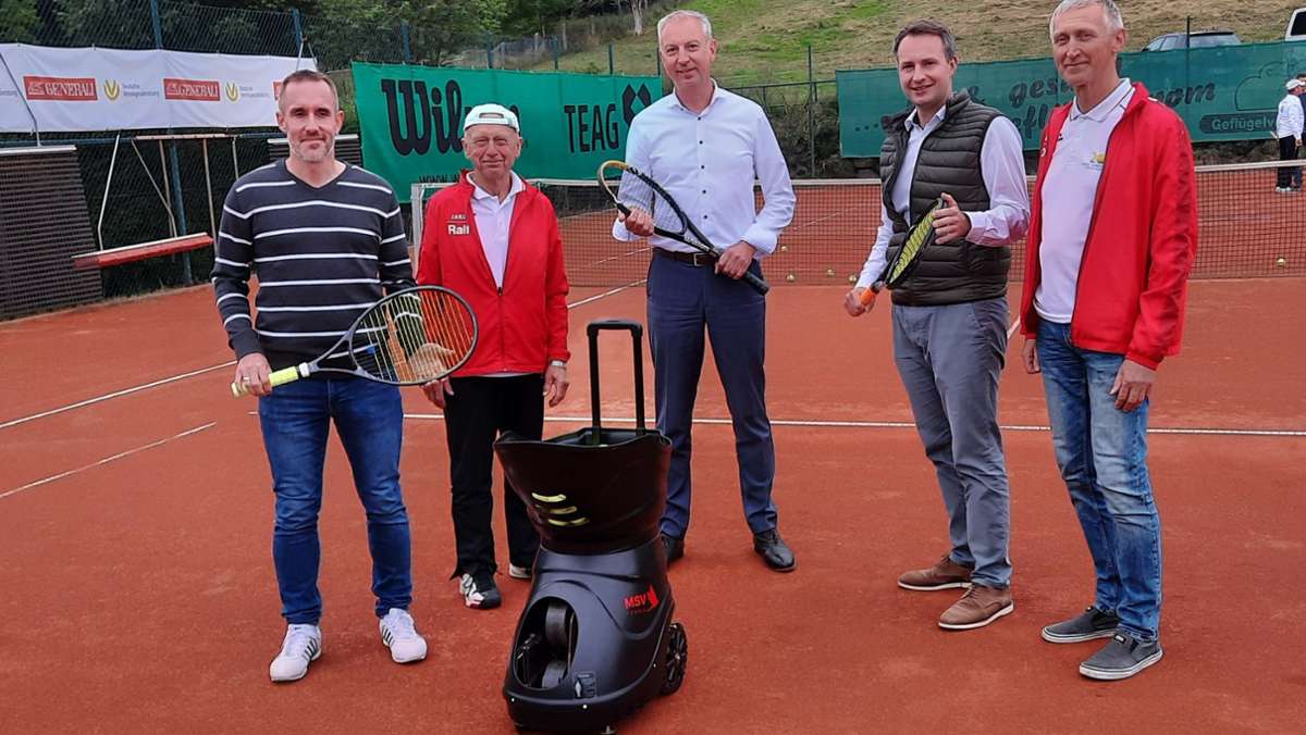 Ballwurfmaschine für Tennisverein: Ohne Sponsoren kein motivierter Sport