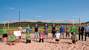 Metzelser freuen sich über neues Beachvolleyballfeld