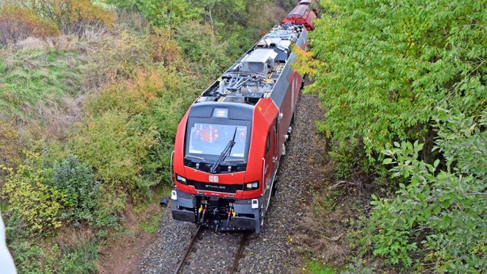 Zug-Testfahrten: Mit 900 Tonnen über den Berg