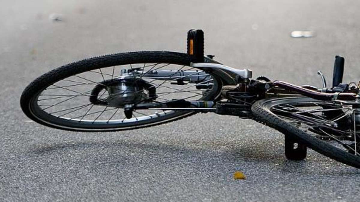 Ilmenau: Draht über Straße gespannt - Radfahrer wird verletzt