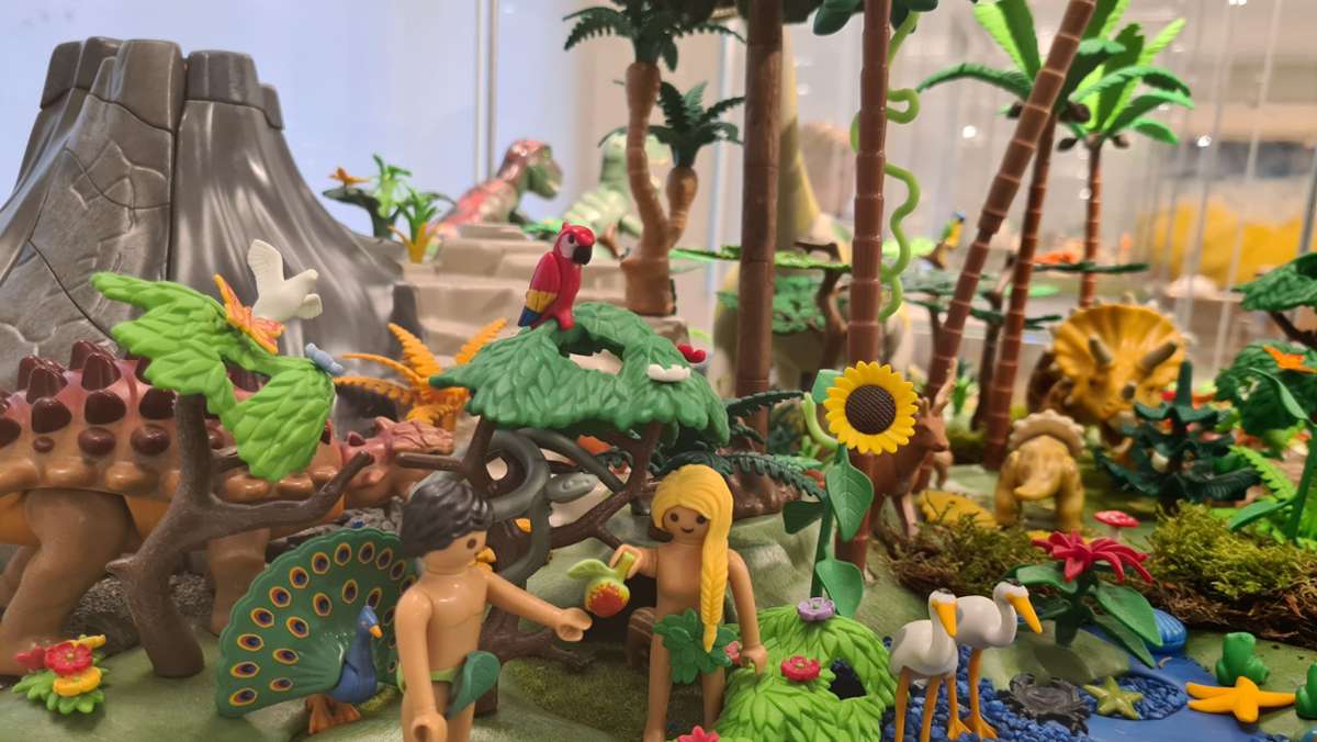 Deutsches Spielzeugmuseum: Kleine  Nackedeis aus Plastik