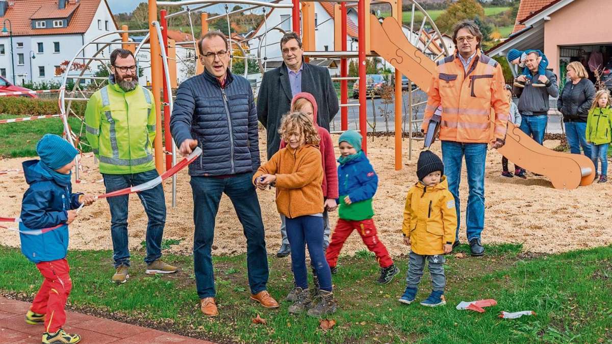 Bad Salzungen: Spielplatz eröffnet - Ortsteil Räsa nun komplett erneuert