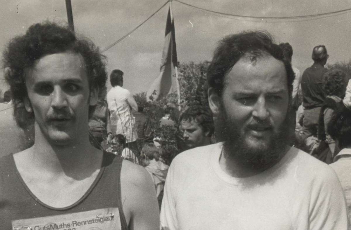 Große Leistung: Der erblindete Gerd Franzka  (links) und sein Freund Ruppert Liedgke bewältigen den Lauf. Foto:  