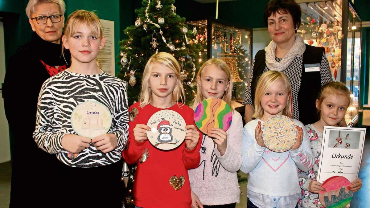 Sonneberg/Neuhaus: Grundschüler entwerfen schon ein eigenes Weihnachtskugel-Dekor