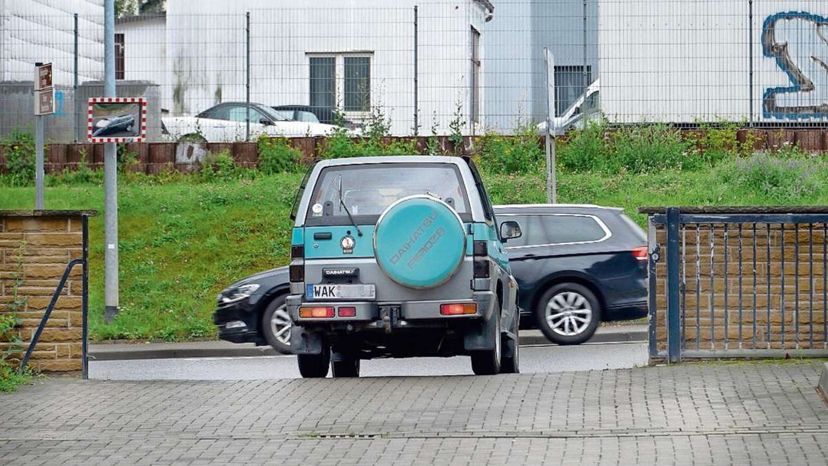 Bad Salzungen: Husenfriedhof: Parkplatz wird größer und sicherer
