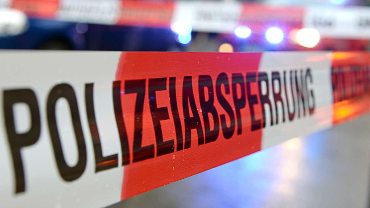 Raubüberfall in Meiningen:  Täter verlangt mit Messer Bares