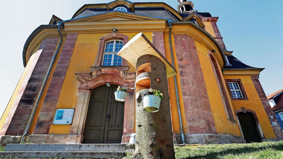 Suhl/ Zella-Mehlis: Hoffnungsbäume an den Kirchen