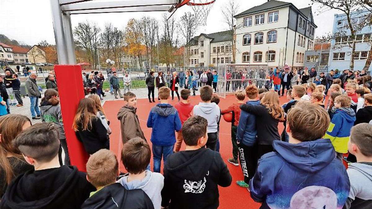 Zella-Mehlis: Sport frei für neuen Sportplatz