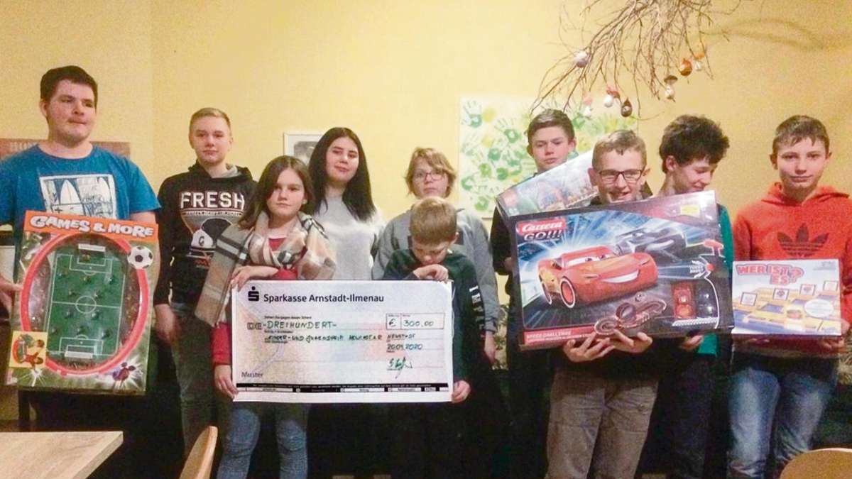 Ilmenau: 500 Euro-Zuwendung für Kinderheim am Rennsteig