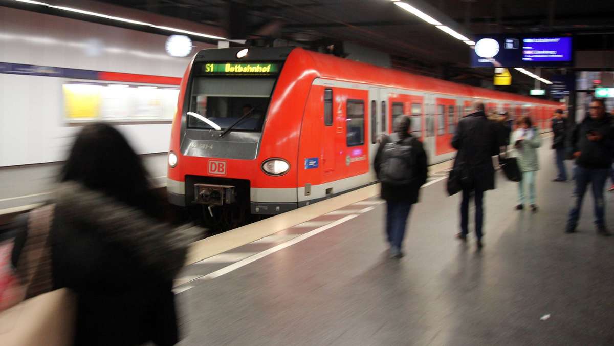 Hauptbahnhof München: Mann soll Frau aufs Gleis gestoßen haben