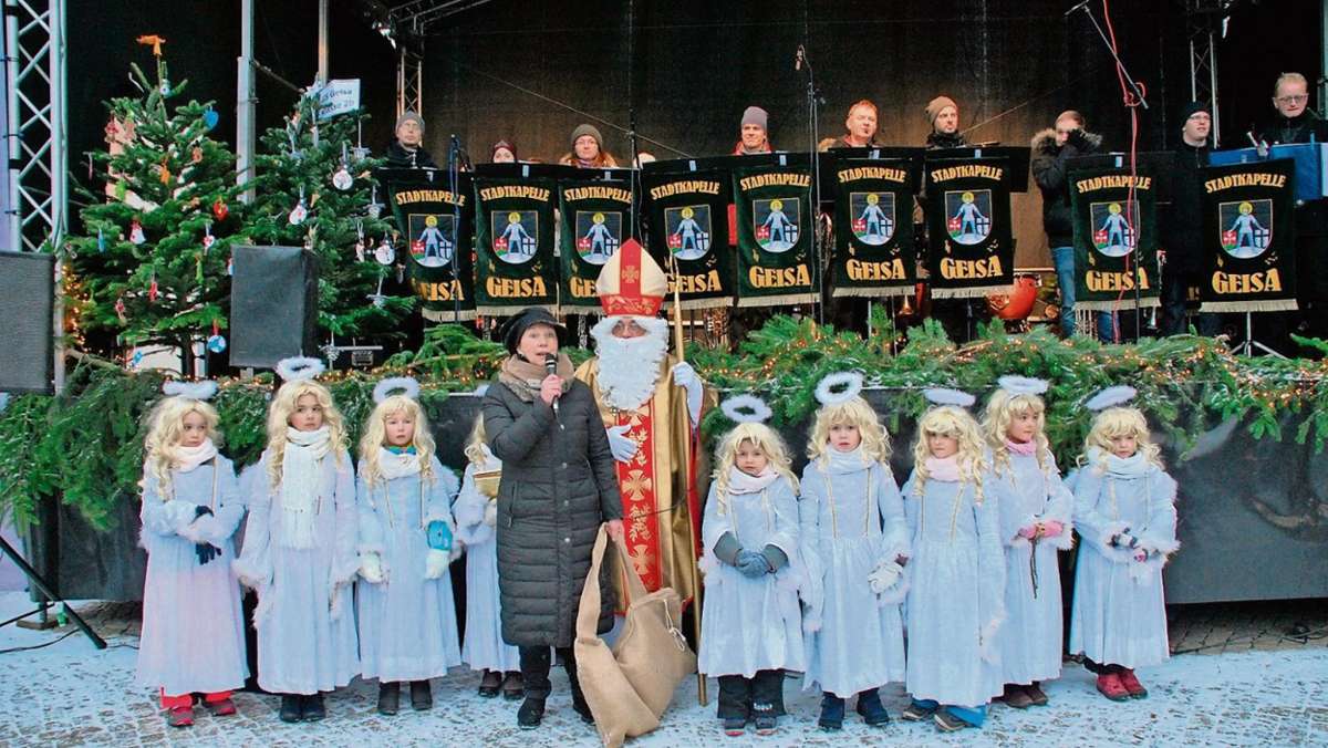 Bad Salzungen: Nikolaus kam mit neun kleinen Engeln