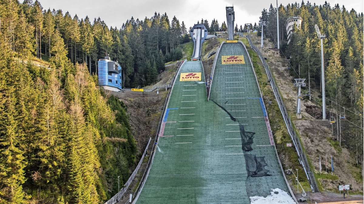 Skispringen im Kanzlersgrund: Oberhof, einzigartig im Alpenraum