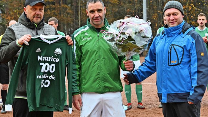 Fußball: Maurice Gelhaar aus Neuhaus-Schierschnitz macht auch 2022 weiter: Nun doch das 701. Spiel
