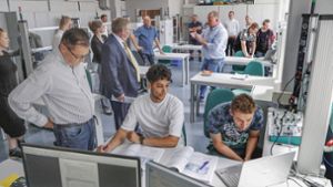 Bildungs-Center Südthüringen: Übergabe mit zwei Jahren Verspätung