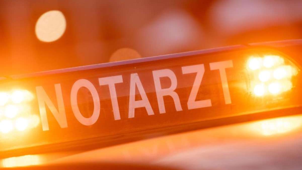 Thüringen: Auto prallt gegen Baum - 20-Jährige tot