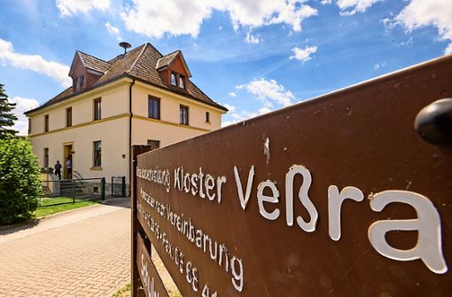 In der Gemeindeverwaltung in Kloster Veßra bleibt Foto: dpa/Michael Reichel