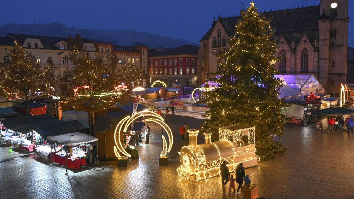 Meininger Marktplatz: Wohin  mit dem Weihnachtsbaum?
