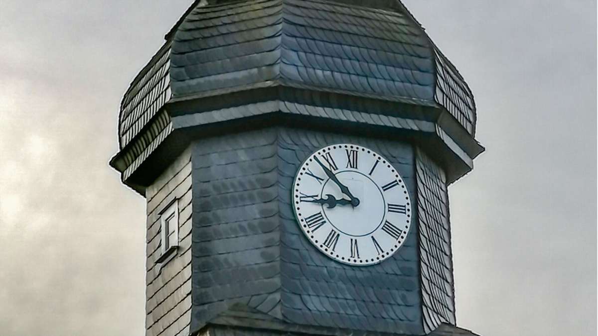 Turmuhr Gillersdorf: Gillersdorfer Turmuhr wird umgebaut