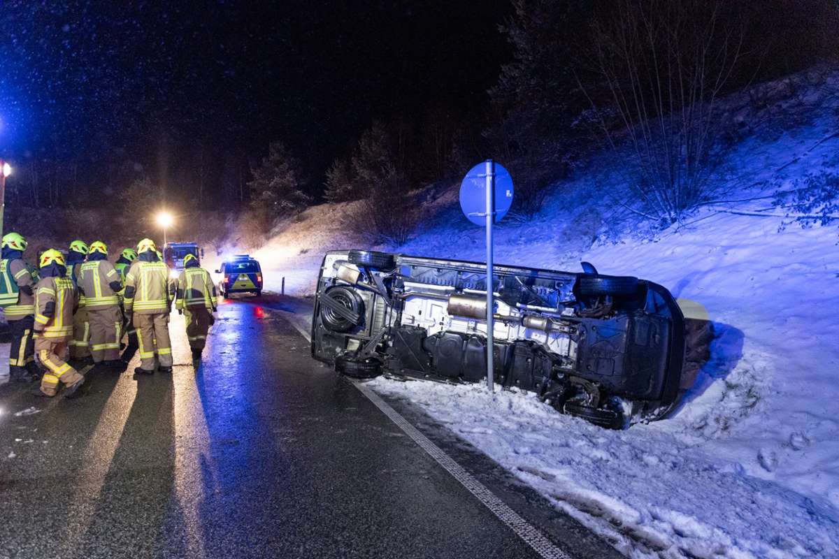 Unfall mit Fahrerflucht auf der A73 bei Schleusingen.