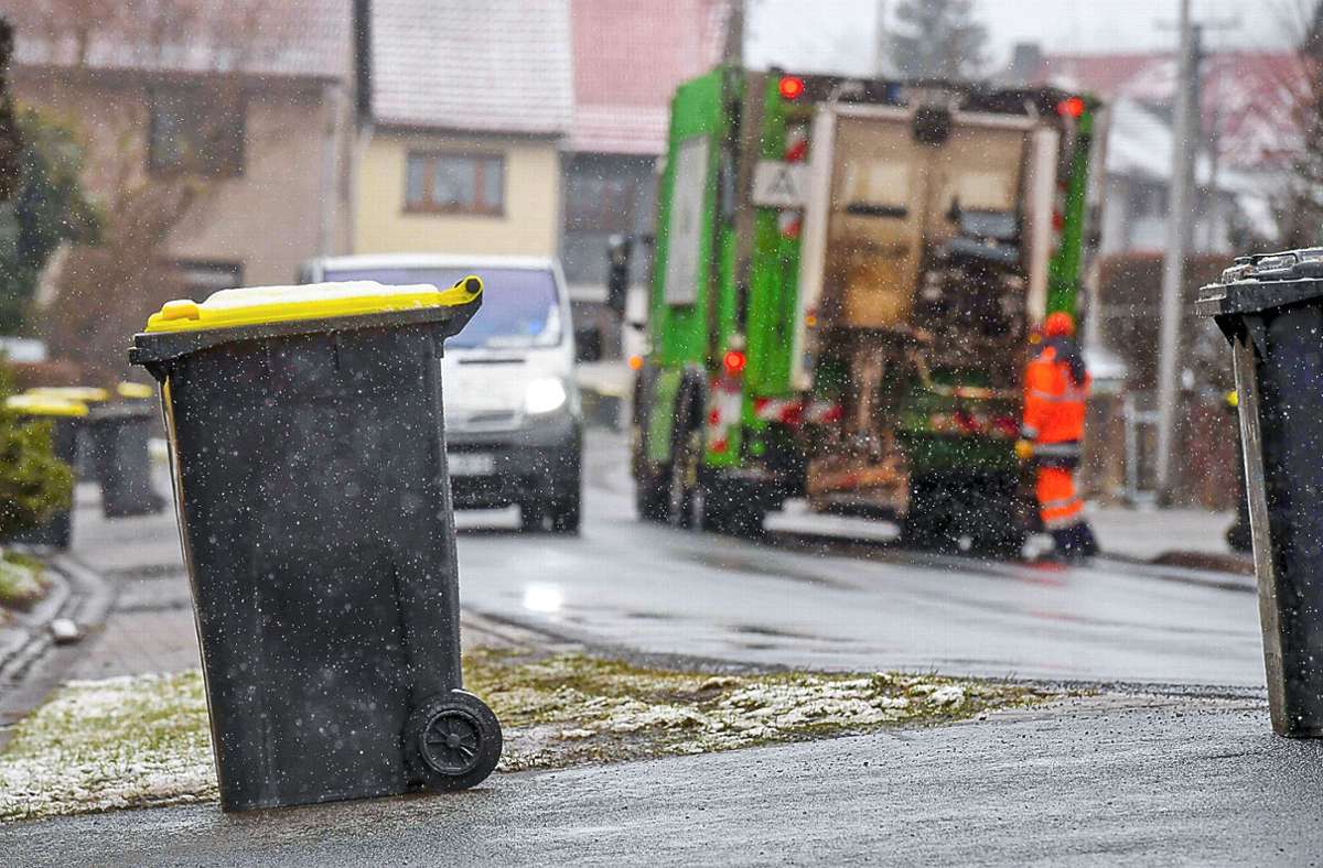 Wer holt ab dem nächsten Jahr im Landkreis den Müll ab? Diese Entscheidung fällt am Donnerstag im Kreistag. Foto: /Bastian Frank