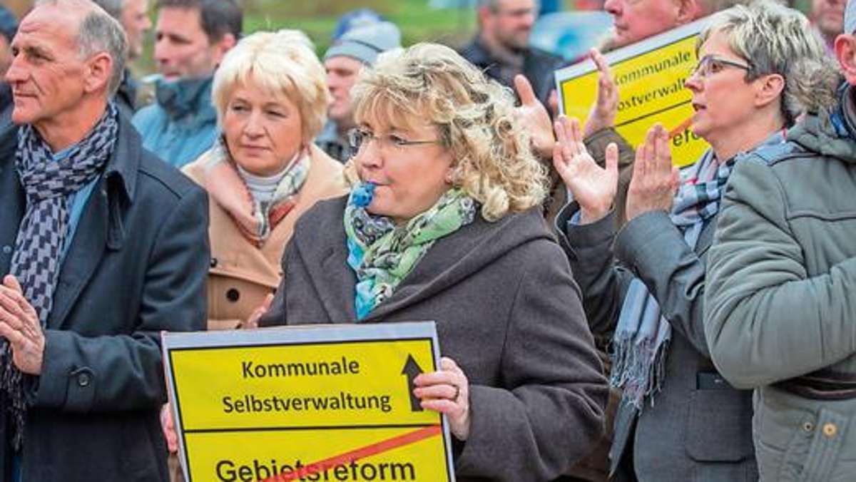 Thüringen: Protest vor Landtag gegen die Gebietsreform