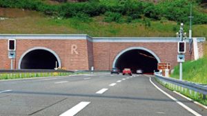 Autobahn 71 von Oberhof bis Gräfenroda diese Nacht dicht