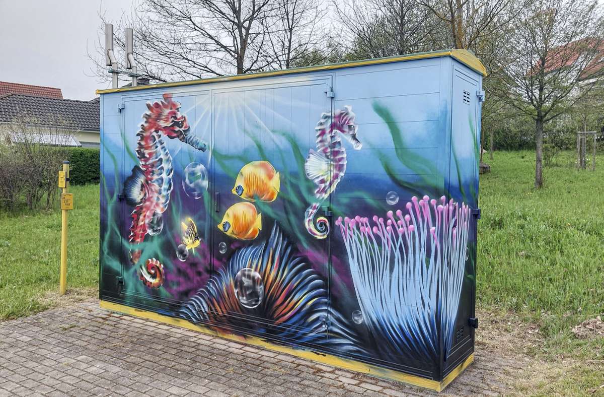 Die Unterwasserwelt stammt vom  Graffiti-Künstler Gabor Katai. Foto: Uwe Appelfeller