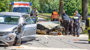 Schwerer Verkehrsunfall: Zeuge: „Einen dumpfen Schlag gehört“