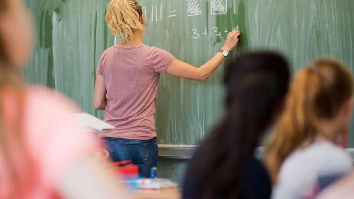 Thüringen: Thüringen ernennt nach Jahren wieder Lehrer zu Beamten auf Lebenszeit